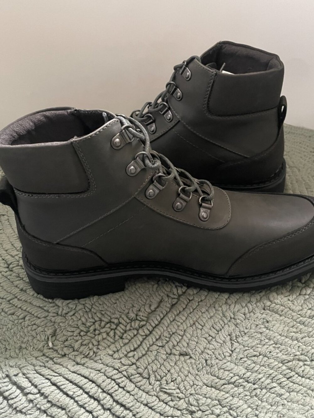 Unlisted by Kenneth Cole Men's Bainx Hiker Boots Dark Grey 9.5 NWT - Picture 6 of 7